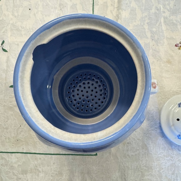 Hall China Morning Glory Coffee Maker and Coffee / Tea Pot - Picture 3 of 8